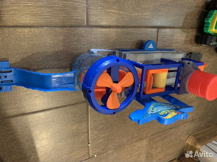 Игровой центр,автомойка