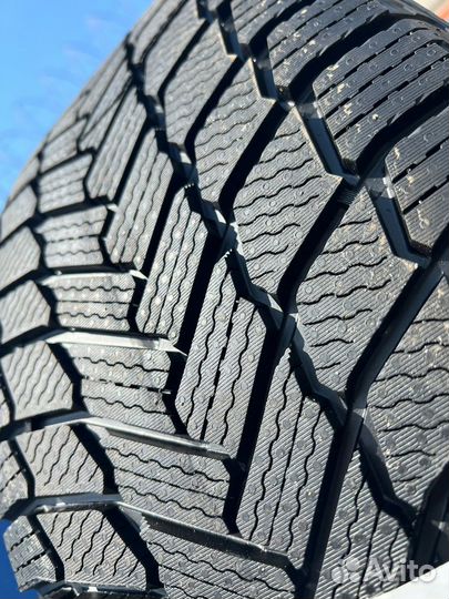 Michelin X-Ice Snow SUV 245/45 R20 103H