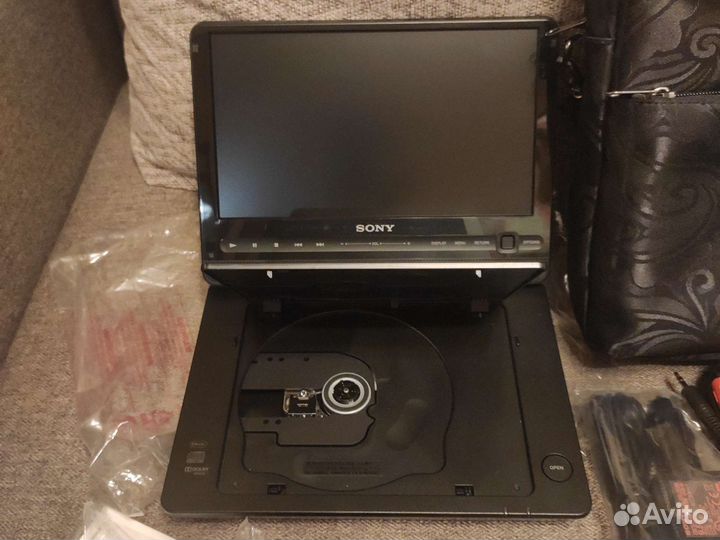 Портативный видеопроигрыватель sony DVP-FX930