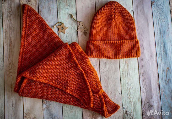 Шапка с шарфом