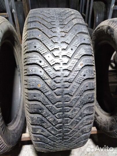 Goodyear UltraGrip 500 215/60 R16