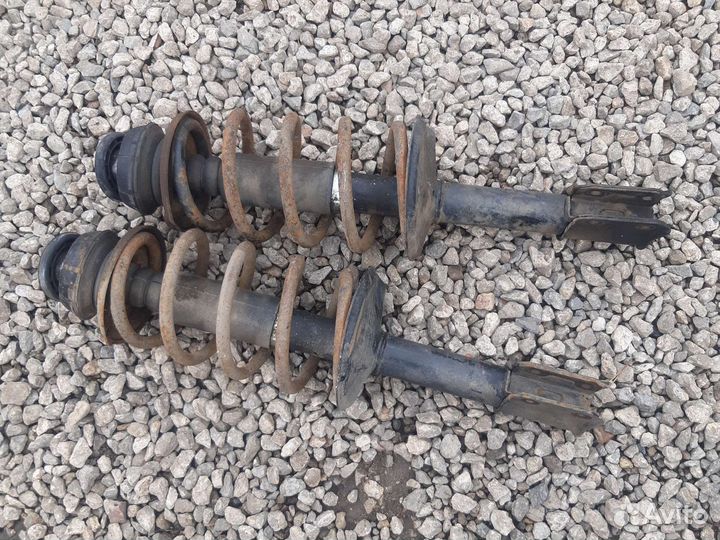 Стойки передние в сборе renault logan