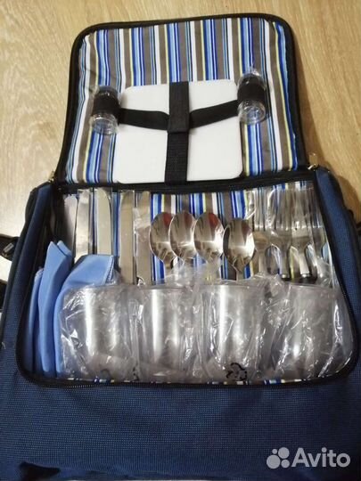 Походный набор на 4 персоны с холод