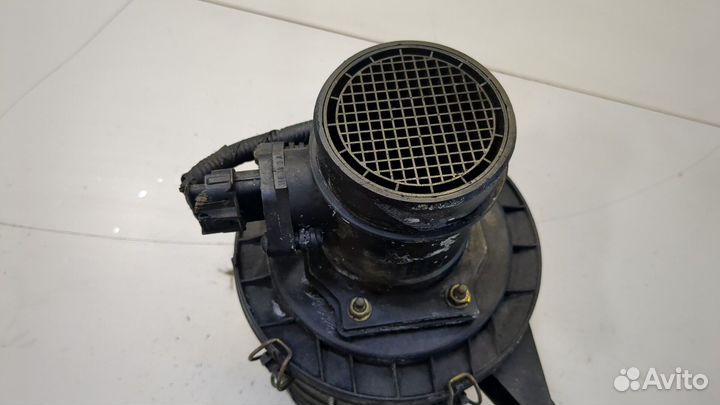 Корпус воздушного фильтра Nissan Terrano 2, 2004