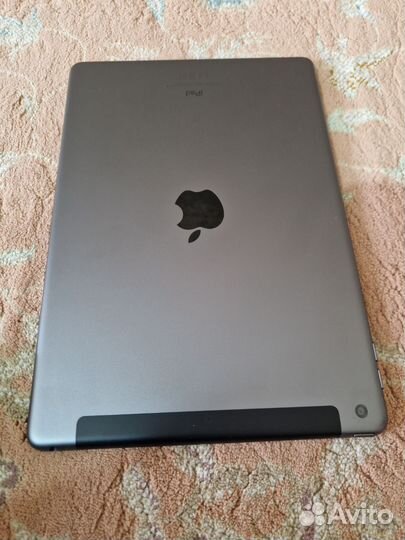 iPad 7 128GB LTE Space Gray