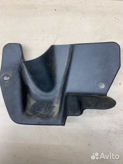 Кожух рулевой колонки Volkswagen Passat B6 седан