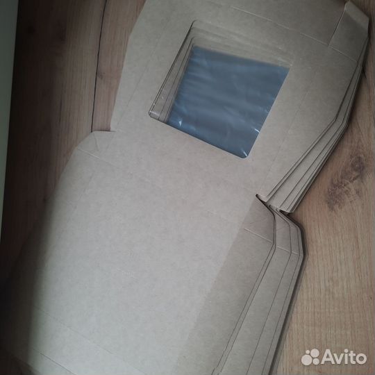 Крафт коробки с окном