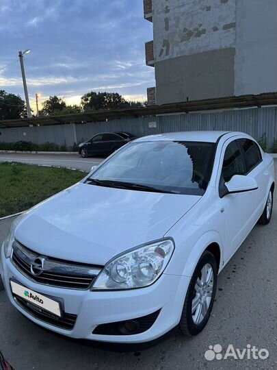 Opel Astra 1.6 МТ, 2011, 177 000 км