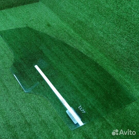 Стекло двери передней левой SsangYong Actyon