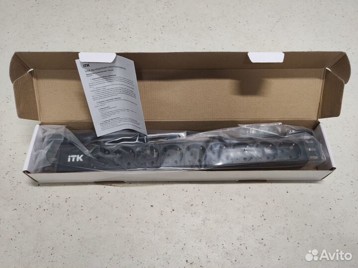 Блок 9 розеток ITK PH22-9d2 PDU DIN49440 1U