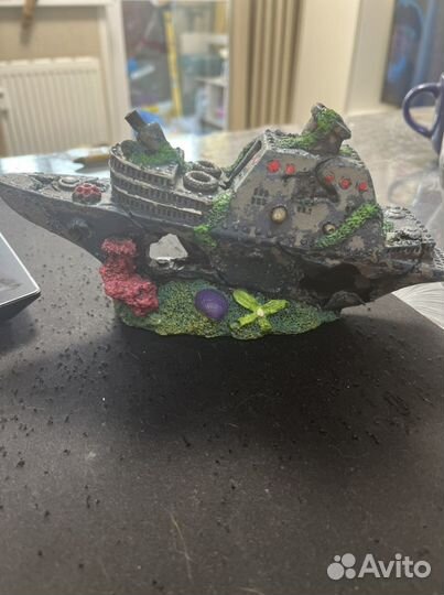 Корабль в аквариум