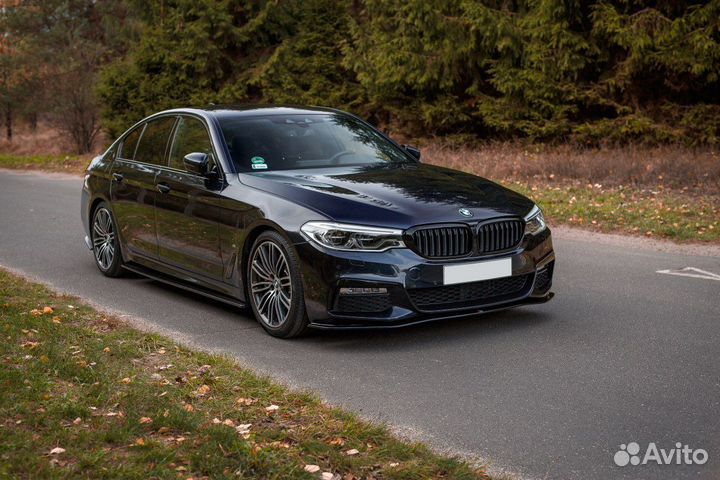 Накладки на пороги BMW 5 G30, G31 (17+) MD