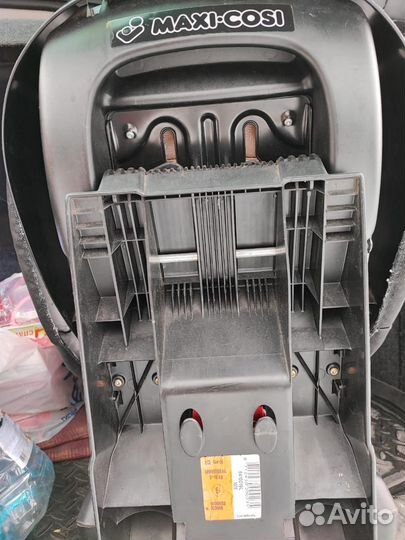 Автокресло Maxi Cosi 9-18кг universal
