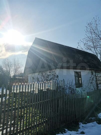 Дом 24 м² на участке 6 сот.