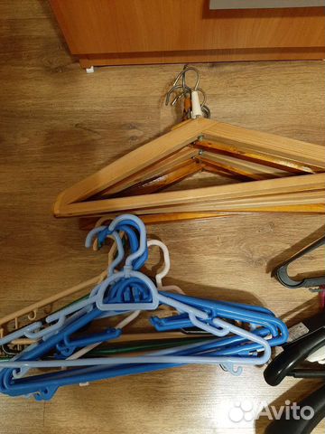 Вешалка плечики для одежды