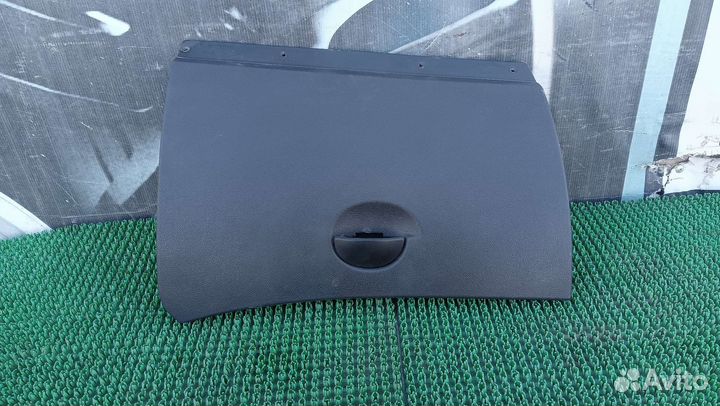 Бардачок Renault Logan1