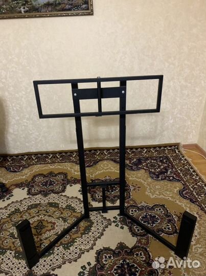 Подставка для телевизора