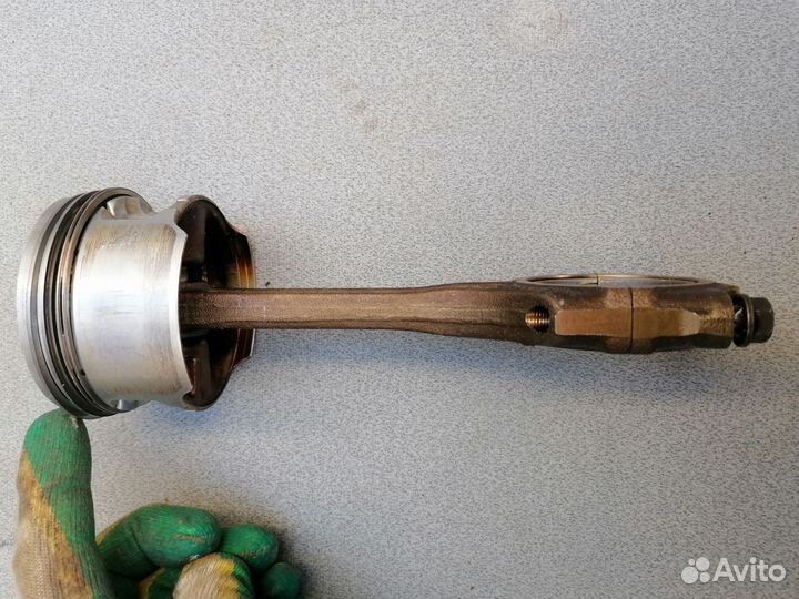 Шатун с поршнем 2.8 VR6 AAA для VW Passat (B4)