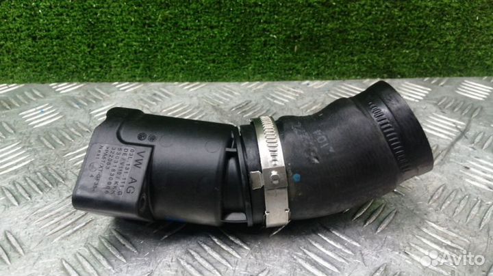 Патрубок интеркулера Volkswagen Tiguan