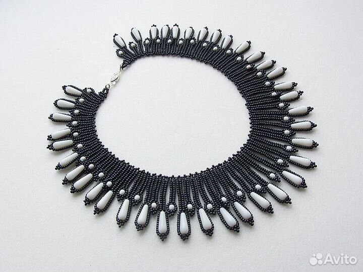 Колье ручной работы в ассортименте