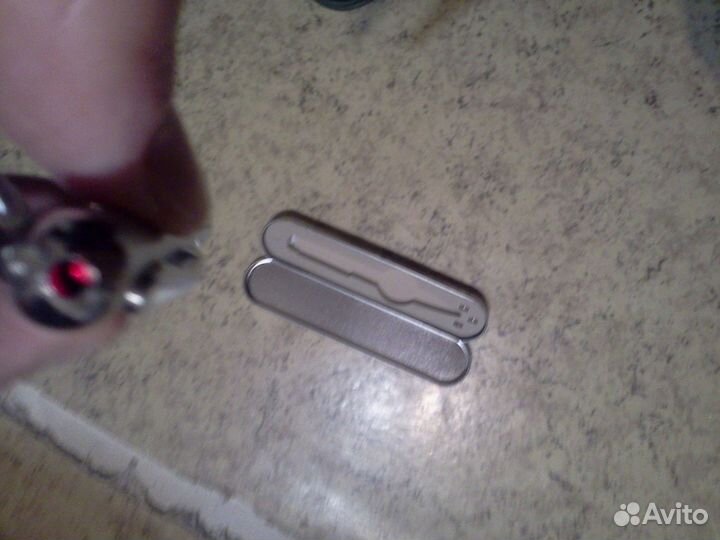 Ручка-лазерная указка+фонарик