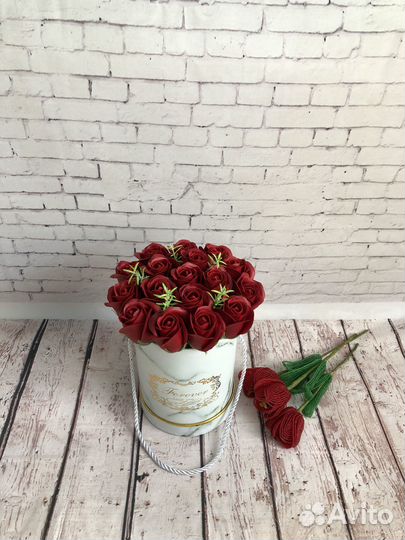 Бордовые мыльные розы в коробке