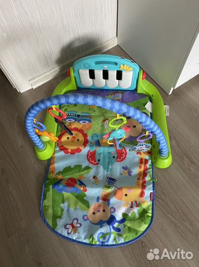 Развивающий коврик с пианино fisher price делюкс