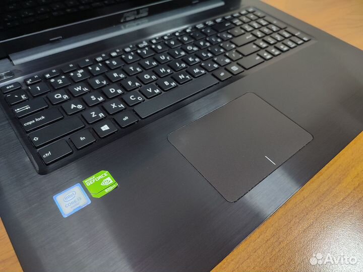 Ноутбук Asus / 17 дюймов / 500ssd / гарантия