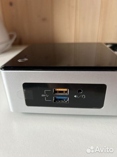 Миникомпьютер NUC5cpyh