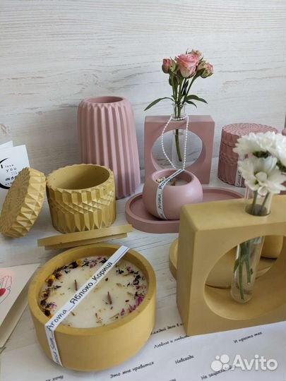 Свечи, изделия из гипса, шкатулки, вазы