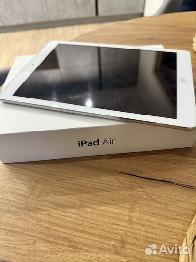 iPad air 32гб wifi