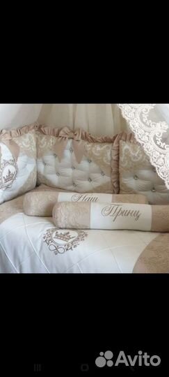 Бортики в кроватку с балдахином