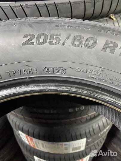 Kumho Ecsta HS51 205/60 R16 92H