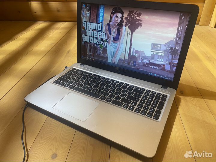 Игровой ноутбук asus/2видеокарты/4ядра/1tb