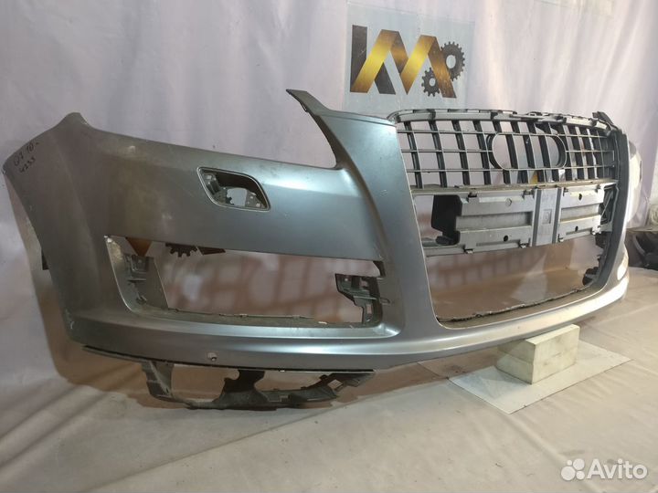 Audi Q7 10- Бампер передний Бу оригинал