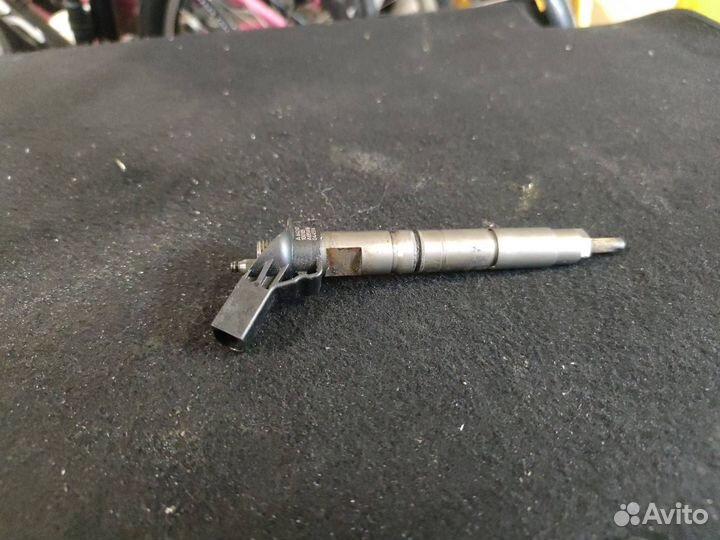 Форсунка топливная Mercedes-Benz C-Класс W204/S204