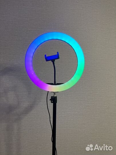 Кольцевая лампа 33 см со штативом
