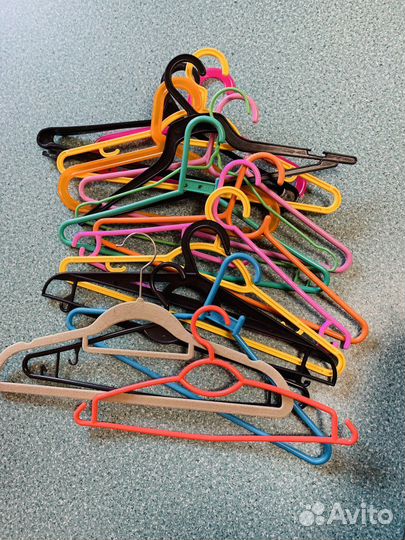 Вешалки плечики для одежды бу