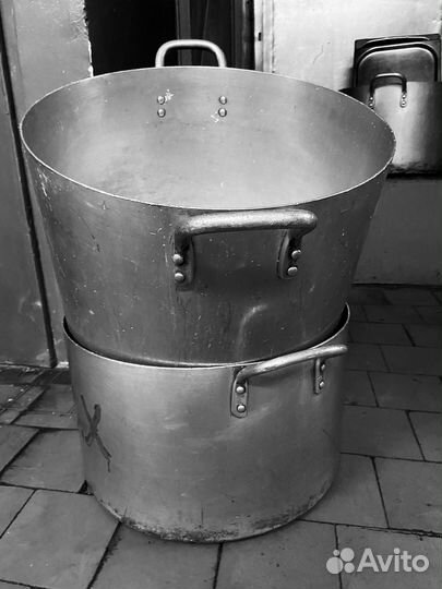 Алюминиевая кастрюля 25 литров Б/У