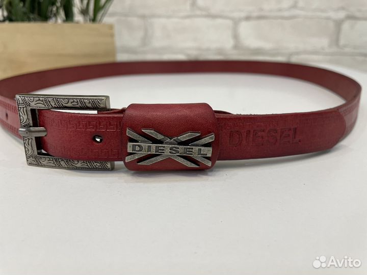 Ремень женский натуральная кожа красный