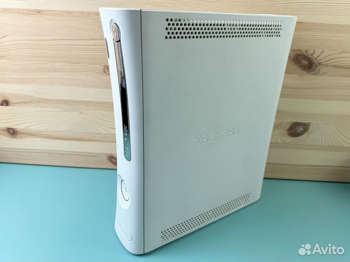 Xbox 360 Три Красных Огня на Запчасти