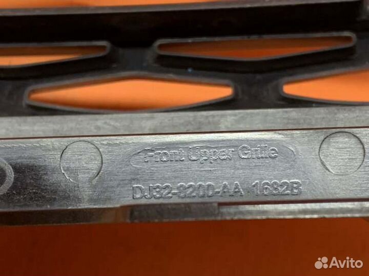 Решетка радиатора Land Rover Evoque L538 2.0 gtdi