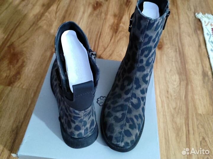 Полусапожки женские 38 размера