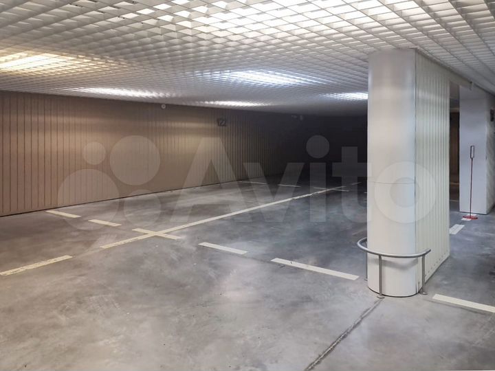 Машиноместо, 18 м²