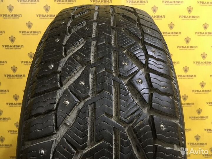 Tigar Ice 215/55 R16 97T