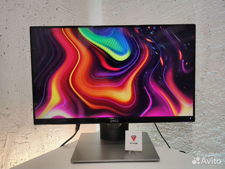 Монитор Dell 22 дюйма безрамочный ips с колонками
