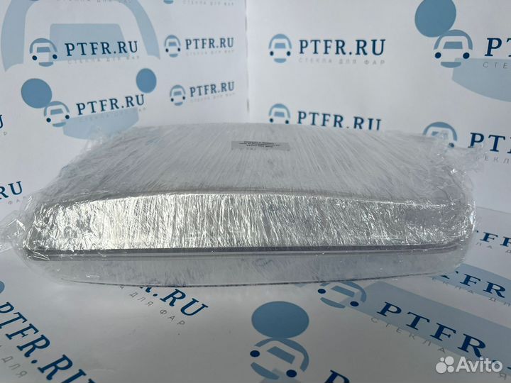 Гладкое стекло фары Audi 100 с4 (45 кузов)