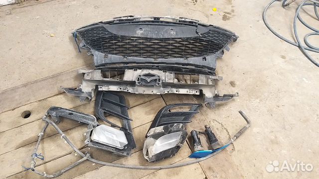 Решетка Mazda 3