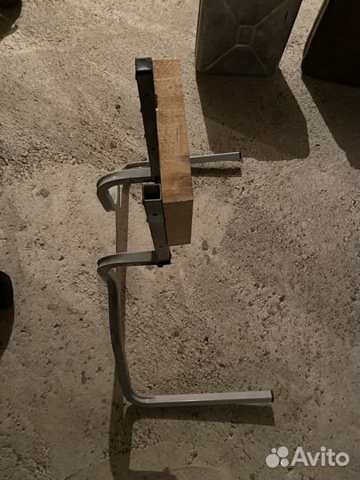 Стойка для лодочного мотора