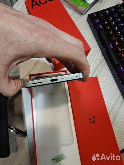 OnePlus Ace, 8/256 ГБ